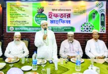বিভিন্ন স্থানে ইফতার মাহফিল ও খাদ্য সামগ্রী বিতরণ