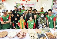 প্লাস্টিক জমা দিলেই মিলবে রমজানের বাজার