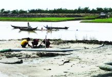 মাতামুহুরী নদীর শতাধিক স্থানে ভূ-গর্ভের বালু উত্তোলন