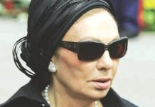 খামেনির মৃত্যুতে ইরানি শাসনব্যবস্থা আপনা আপনি ভেঙে পড়বে না : শেষ শাহের স্ত্রী