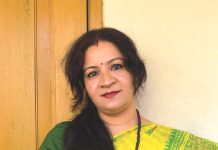 একটি কৃষ্ণচূড়া ও প্রাত্যহিক ভাবনারা