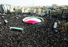 তেহরানে আলী লারিজানিসহ শীর্ষ কর্মকর্তাদের জানাজায় জনসমুদ্র