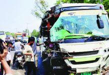 পটিয়ায় তিন বাসের মুখোমুখি সংঘর্ষ, এক যাত্রী নিহত