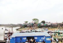 তেল সংকটে কাপ্তাই হ্রদে লঞ্চ চলাচল বন্ধের শঙ্কা