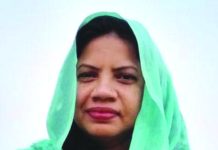 আহা! পরচর্চায় কী সুখ!