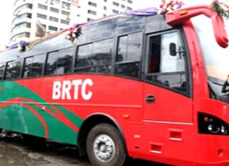 আনোয়ারায় বিআরটিসির চালককে লোকাল বাসস্টাফদের মারধর