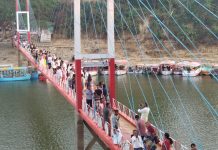 রাঙামাটির বিনোদনকেন্দ্রে ঈদ ঘিরে পর্যটকদের ভিড়