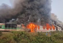 চট্টলা এক্সপ্রেসের বগির আগুন নিয়ন্ত্রণে