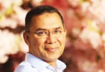 জ্বালানি তেল চোরাচালান ও মজুতদারদের বিরুদ্ধে কঠোর ব্যবস্থার নির্দেশ প্রধানমন্ত্রীর