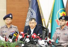 চাঁদাবাজ ও সন্ত্রাসীদের তালিকা তৈরি করে আইনের আওতায় আনা হবে : স্বরাষ্ট্রমন্ত্রী