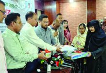 শহীদ জামালের মেয়ে ও ঢাবি শিক্ষার্থীর জন্য প্রধানমন্ত্রীর উপহার