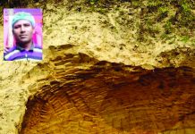 মীরসরাইয়ে পাহাড় কেটে বালু তোলার সময় ধসে মৃত্যু