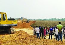 ইটভাটার পেটে যাচ্ছে ফসলি জমির উর্বরতা