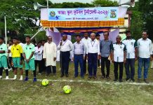 বোয়ালখালীতে আন্তঃস্কুল ফুটবল টুর্নামেন্টের প্রথম রাউন্ড শুরু