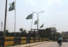 পাকিস্তানকে ৫০০ কোটি ডলার আর্থিক সহায়তা দেবে সৌদি আরব, কাতার