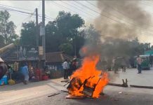 মীরসরাইয়ে হামলায় ছাত্রদল নেতার মৃত্যু, প্রতিবাদে সড়ক অবরোধ ও আগুন