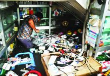 প্রবর্তক মোড়সহ কিছু অংশে আবার জলাবদ্ধতা