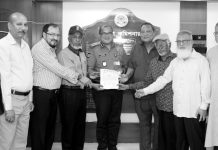 সিএমপি কমিশনারের সাথে আঞ্জুমান মুফিদুল ইসলামের সৌজন্য সাক্ষাত