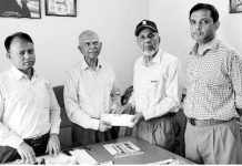 আঞ্জুমান মুফিদুল পরিদর্শনে প্রফেসর সিকান্দর খান