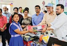 পার্বত্যাঞ্চলের মানুষকে অর্থনৈতিকভাবে স্বাবলম্বী করে তোলা হবে