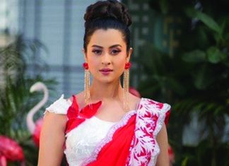 গুঞ্জনের মধ্যেই নতুনরূপে বুবলী