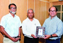 চবি উপাচার্যের সঙ্গে ভিজিটিং ফুলব্রাইট স্কলার ড. সাইয়েদের সাক্ষাৎ