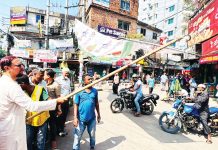 নগরে অবৈধ বিলবোর্ড, ব্যানার-ফেস্টুন উচ্ছেদে অভিযান শুরু