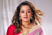 এবার ‘বিদায়’ দিয়ে ফিরছেন দীঘি