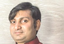 অসচ্ছল মেধাবীরা হারিয়ে যায় অন্তরালে