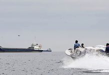 হরমুজ প্রণালি পার হতে হলে টোল দিতে হবে, ঘোষণা ইরানের