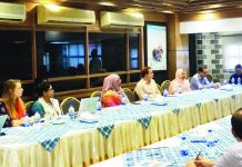 মিথানল বিষক্রিয়ায় আক্রান্তদের সঠিক চিত্র পাওয়া যায় না