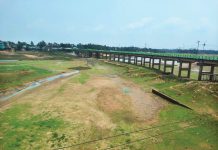 কাপ্তাই লেকে পানি কমছে, বিদ্যুৎ উৎপাদন নেমেছে ৬০ মেগাওয়াটে