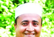 গ্রেপ্তার এড়াতে পুকুরে ঝাঁপ, তবু রক্ষা পেলেন না