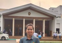 ক্রীড়া কার্ড পেলেন ভলিবল খেলোয়াড় ম্রাসাইন্দা চৌধুরী