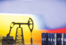 বিশ্ববাজারে কমেছে তেলের দাম