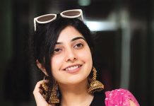 গান-অভিনয়ে পড়শীর ব্যস্ততা