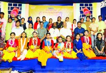 প্রত্যয়ের ‘আনন্দলোকে মঙ্গলালোকে’