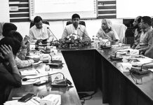 তথ্য বিভ্রাটের কারণে অধিকাংশ অভিবাসীকর্মী সমস্যার শিকার