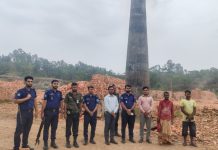 বাঁশখালীতে পাহাড় কাটার বিরুদ্ধে অভিযান, ডাম্পার ট্রাক জব্দ