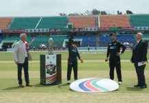 টস হেরে ব্যাটিংয়ে বাংলাদেশ