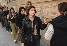 আশা, স্বপ্ন আর শঙ্কা নিয়ে অভিবাসীদের বৈধ করার প্রক্রিয়া শুরু স্পেনে