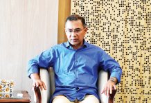 প্রধানমন্ত্রীর সঙ্গে পূজা উদযাপন পরিষদ প্রতিনিধিদলের সাক্ষাৎ