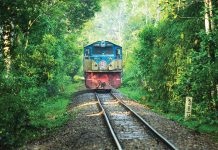 চট্টগ্রাম-সিলেট রুটে ট্রেন যাত্রীদের দুর্ভোগ কাটছে না