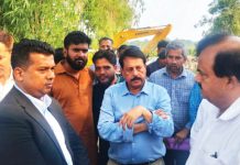 আনোয়ারায় বাংলাখালী খালের খনন কাজ পরিদর্শনে মুখ্য সচিব