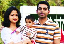 স্বামীর সঙ্গে কী ঘটেছে, একটাই জিজ্ঞাসা ঊর্মির