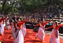 ডিসি হিলে নয়, বর্ষবরণ হবে কেন্দ্রীয় শহীদ মিনারে