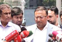 আওয়ামী লীগ, হাসিনা বলতে বাংলাদেশে আর কিছু নেই : হুমায়ুন কবির