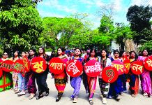 বর্ণিল শোভাযাত্রায় খাগড়াছড়িতে বৈসাবি শুরু