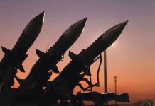 ড্রোন ও ক্ষেপণাস্ত্র ভাণ্ডার দ্রুত নতুন করে গড়ে তুলছে ইরান