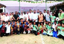 রাঙ্গুনিয়ায় প্রাথমিক বিদ্যালয় গোল্ডকাপ ফুটবল টুর্নামেন্ট